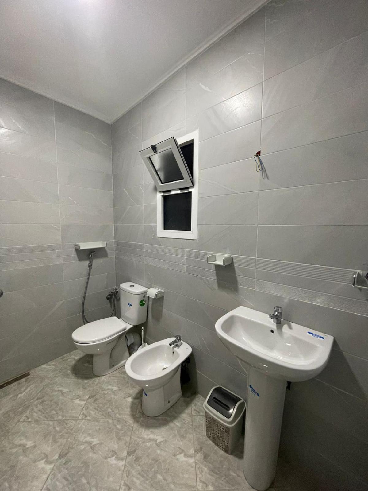 Dina Apartments Фнидек Екстериор снимка